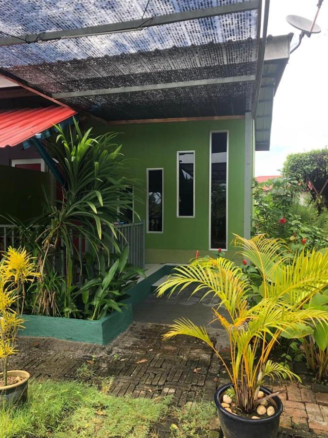 Wan'S Roomstay Langkawi Пантай-Ченанг Екстер'єр фото